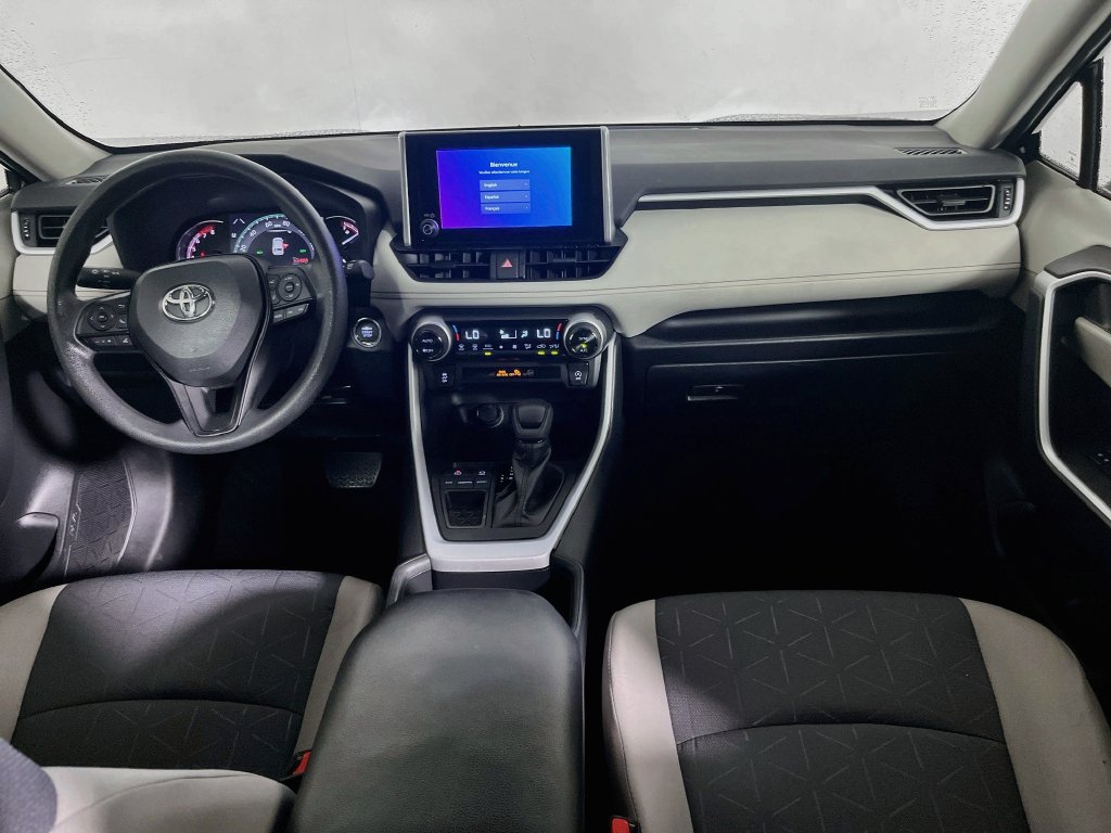 Used 2024 Toyota RAV4 XLE w/ Convenience Package FWD image 29