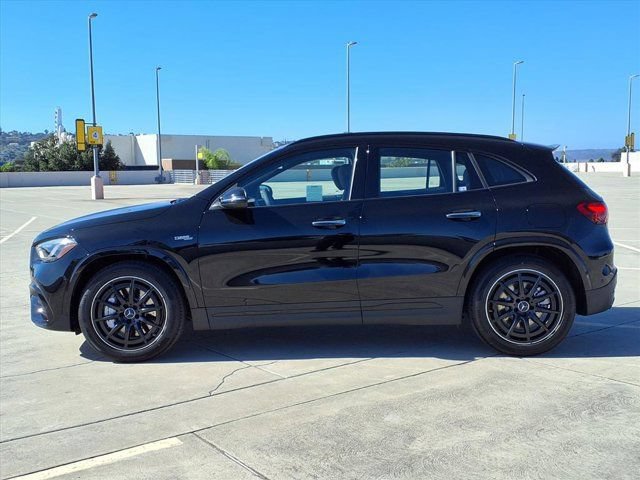New 2026 Mercedes-Benz GLA 35 AMG 4MATIC image 24