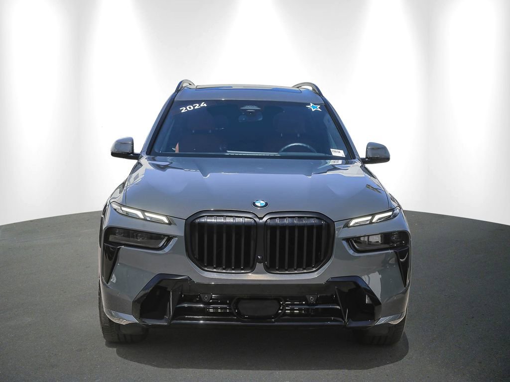Certified 2024 BMW X7 xDrive40i w/ M Sport Package AWD/4WD image 2