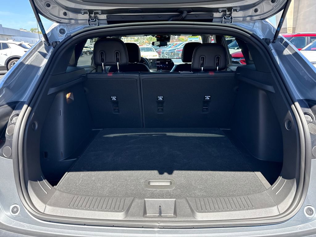 Used 2026 Chevrolet Trax RS image 11