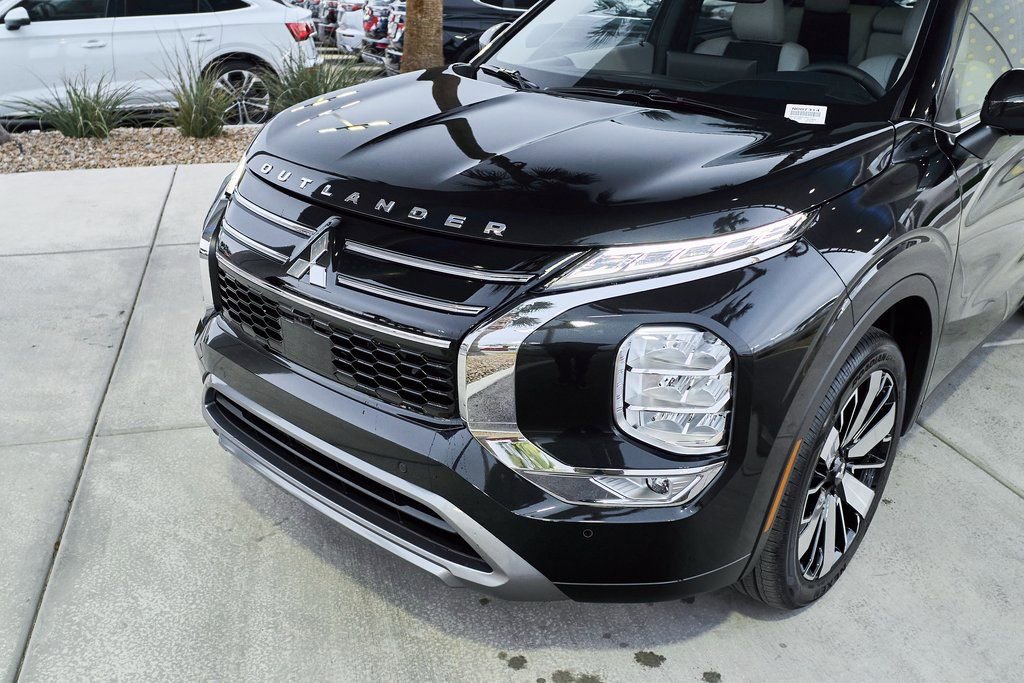 New 2026 Mitsubishi Outlander SE FWD image 5