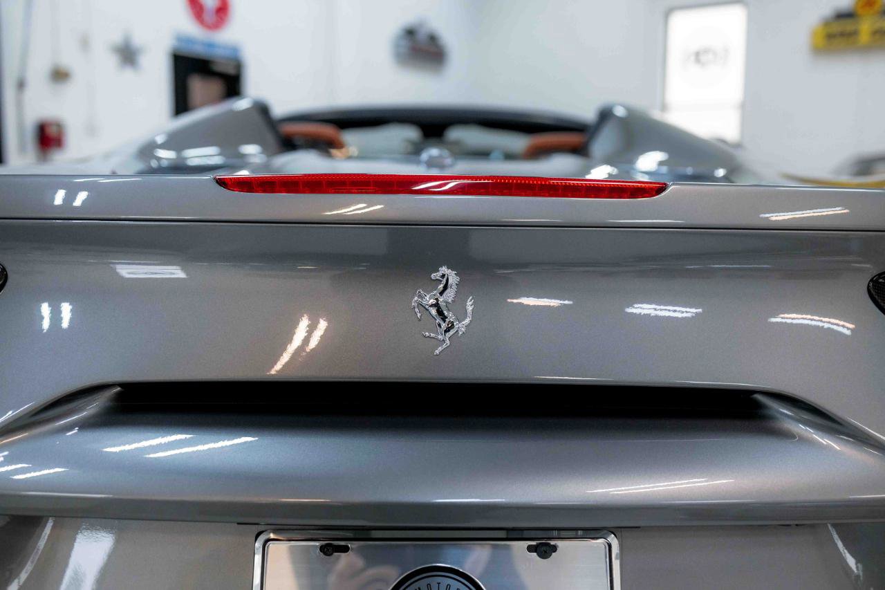 Used 2018 Ferrari 488 Spider image 28