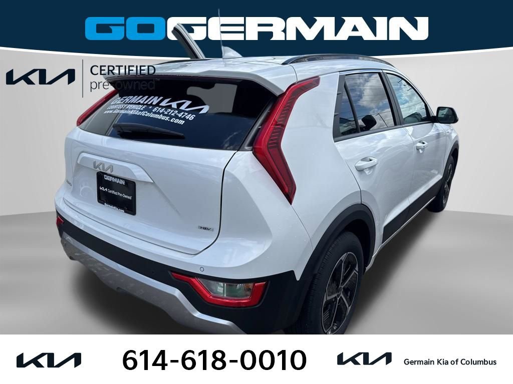 Certified 2025 Kia Niro EX FWD image 7