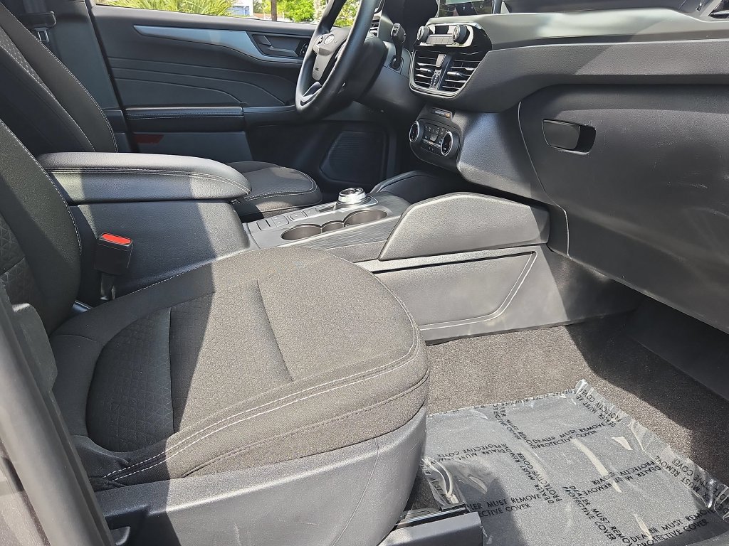 Used 2025 Ford Escape Active FWD image 30