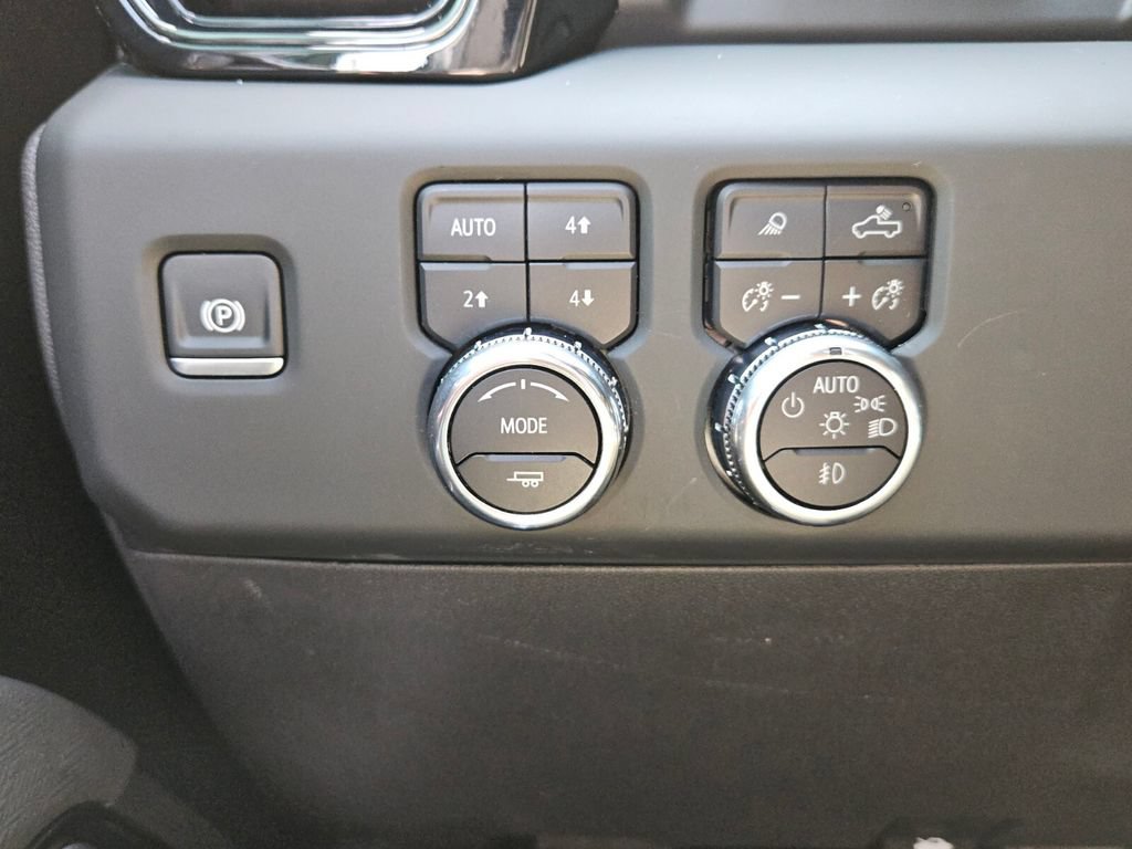 Used 2024 GMC Sierra 1500 AT4X AWD/4WD image 27