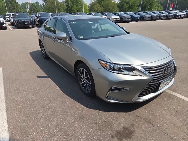 Used 2016 Lexus ES 350 w/ Luxury Package w/Wood Trim FWD image 23