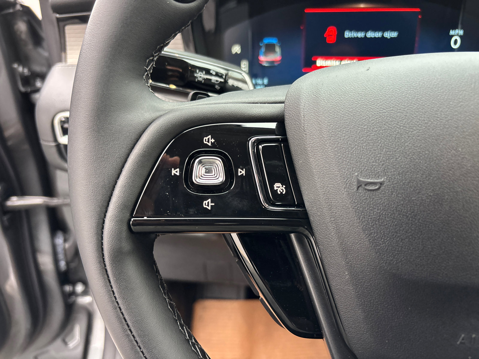 New 2026 Lincoln Corsair Premiere image 17