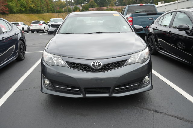 Used 2012 Toyota Camry SE FWD image 5