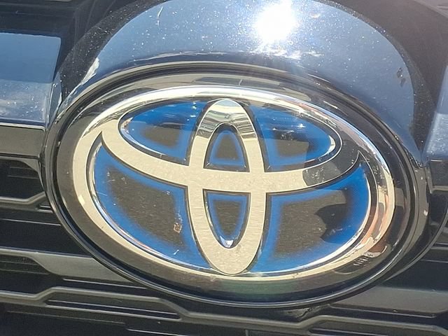 Certified 2022 Toyota RAV4 XLE Premium AWD/4WD image 14
