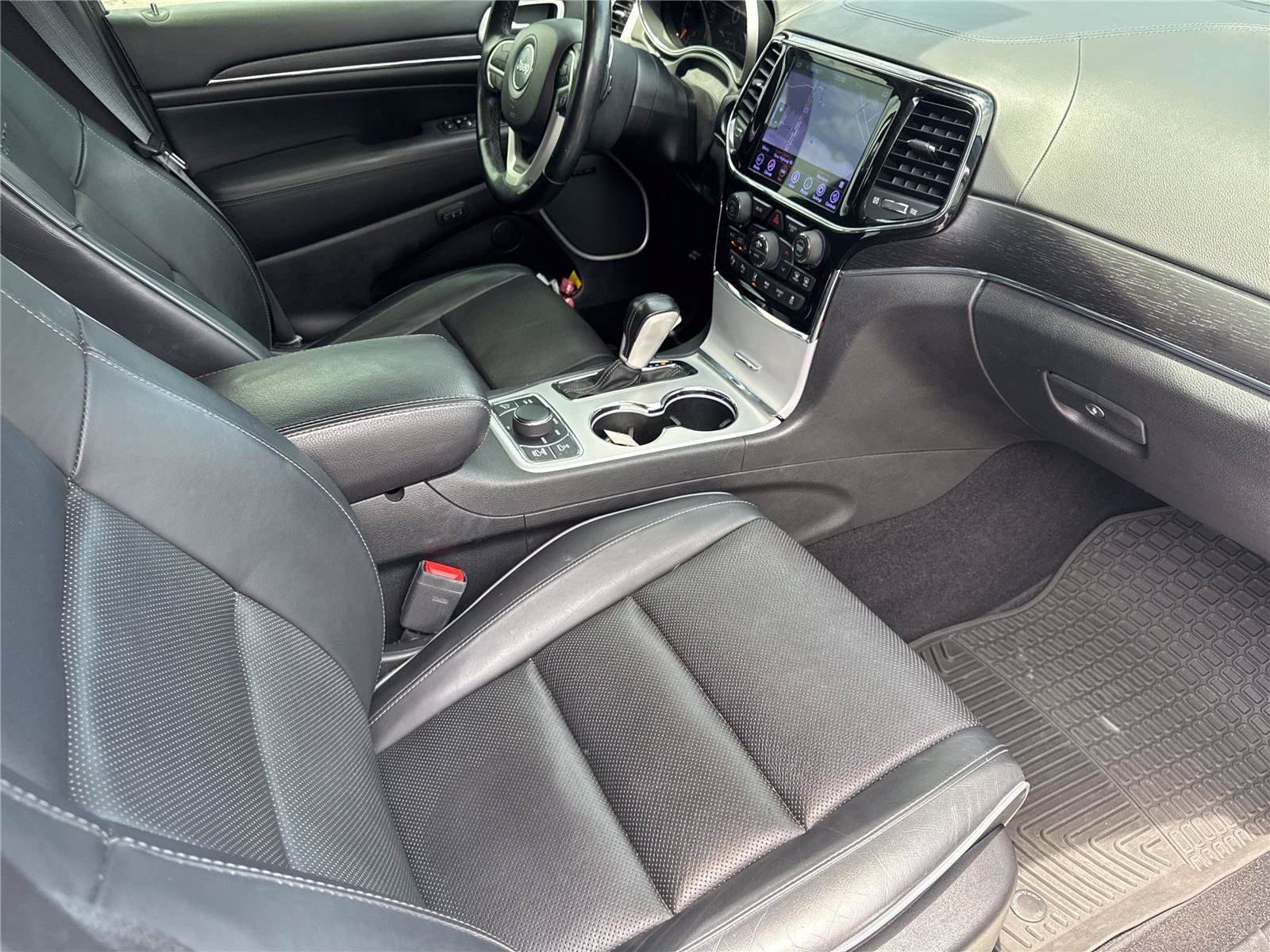 Used 2021 Jeep Grand Cherokee Summit AWD/4WD image 34