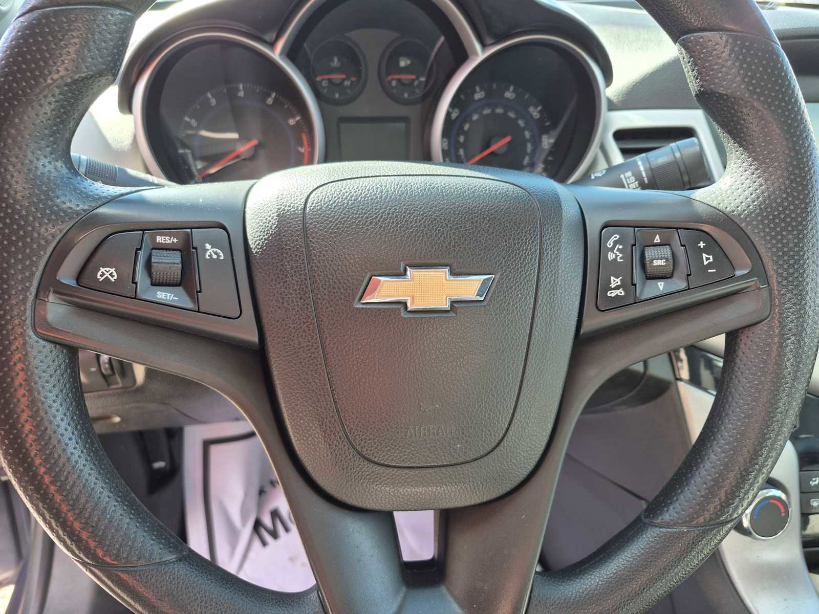 Used 2013 Chevrolet Cruze LS image 13