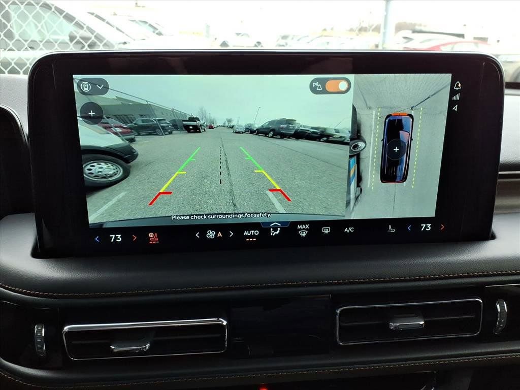 Used 2025 Lincoln Aviator Reserve w/ Equipment Group 201A image 17