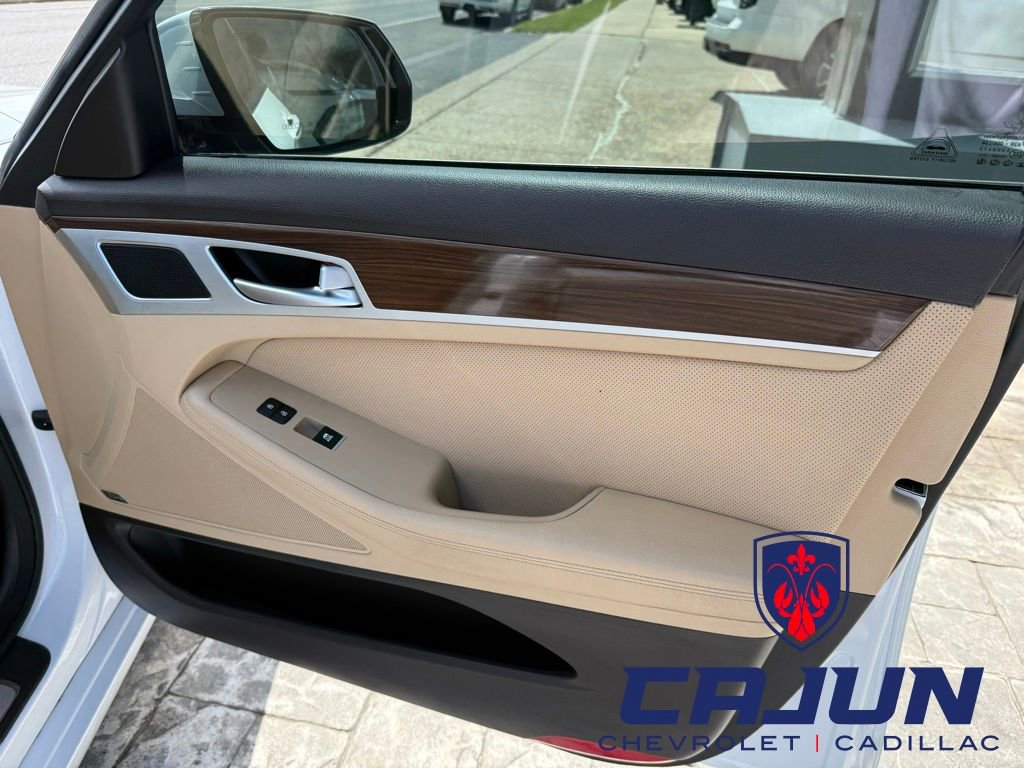 Used 2016 Hyundai Genesis 3.8 w/ Option Group 02 image 20