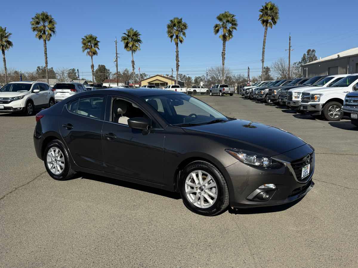 Used 2016 MAZDA MAZDA3 i Touring w/ Popular Equipment Package image 14
