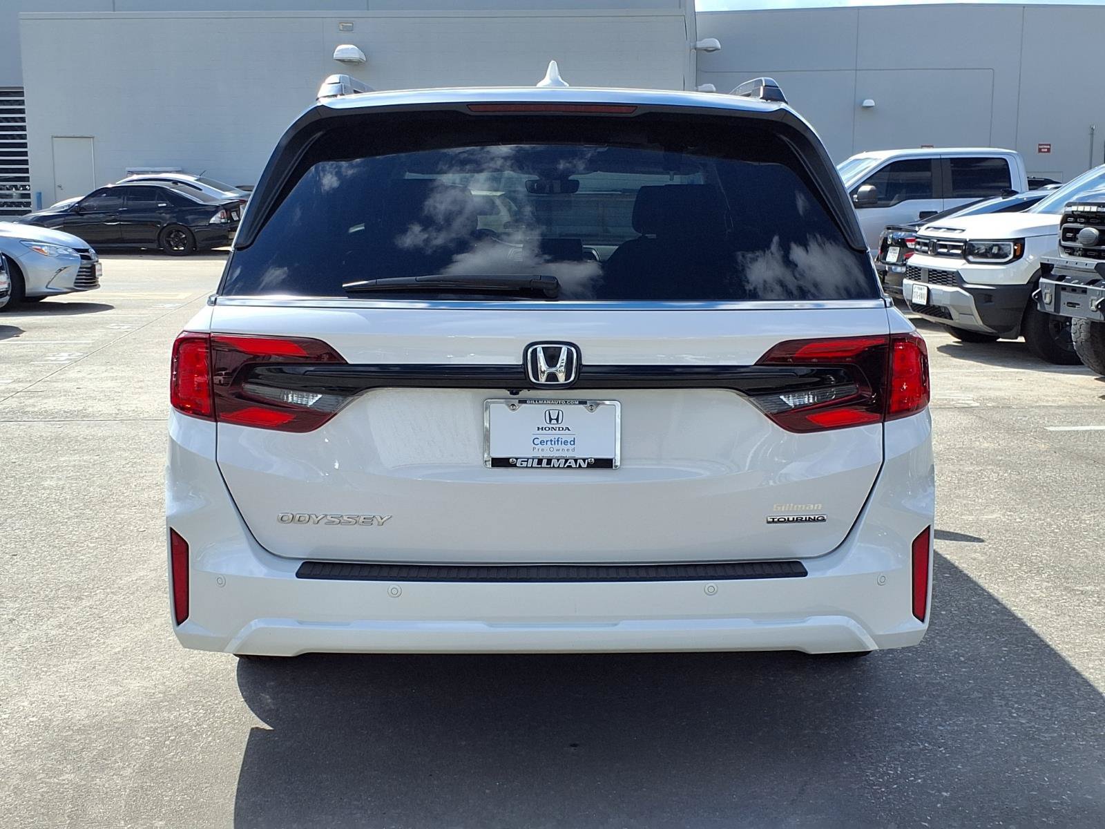 Used 2026 Honda Odyssey Touring image 7