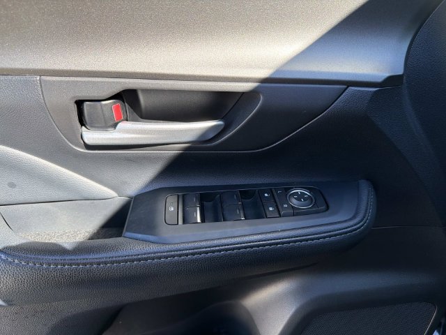 Used 2024 Toyota Grand Highlander AWD image 18