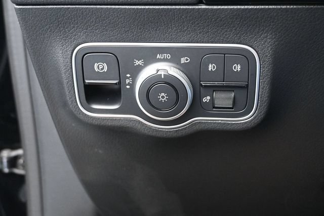 Used 2025 Mercedes-Benz GLA 250 4MATIC image 31