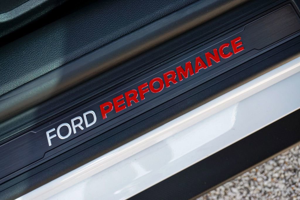 Used 2018 Ford Mustang Shelby GT350 w/ Convenience Package image 79