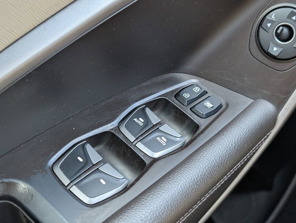 Used 2016 Hyundai Santa Fe Sport image 13