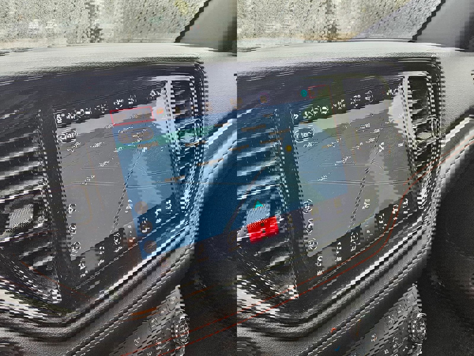 Used 2023 Dodge Durango GT image 16