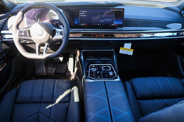 New 2026 BMW 760i xDrive image 21