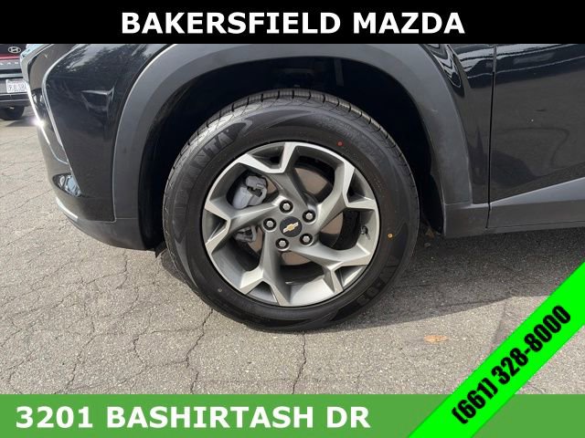 Used 2025 Chevrolet Trax LT image 19