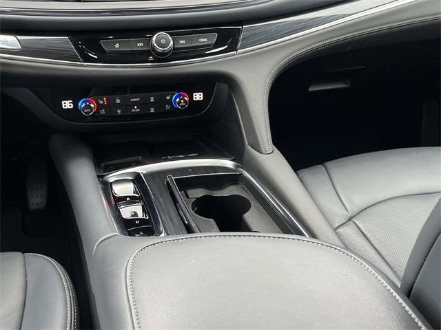 Used 2024 Buick Enclave Premium image 15