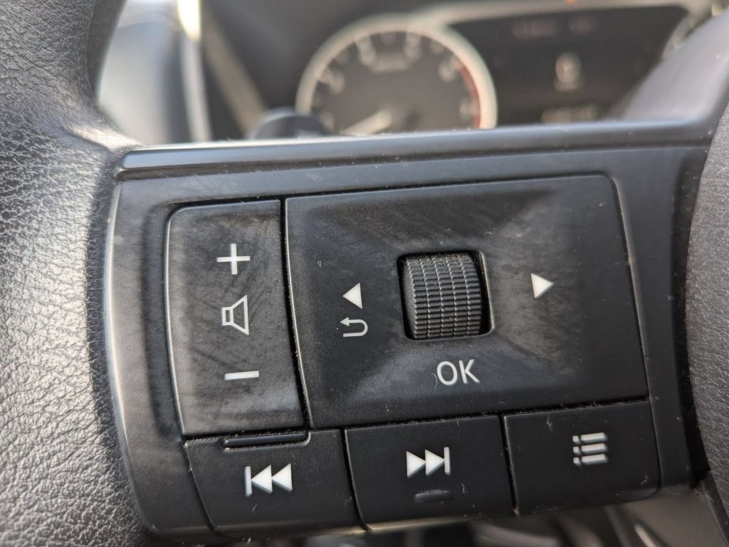 Used 2024 Nissan Rogue SV AWD/4WD image 24