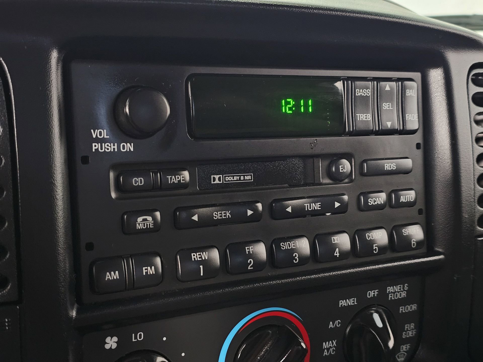 Used 2000 Ford F150 Lightning RWD image 36