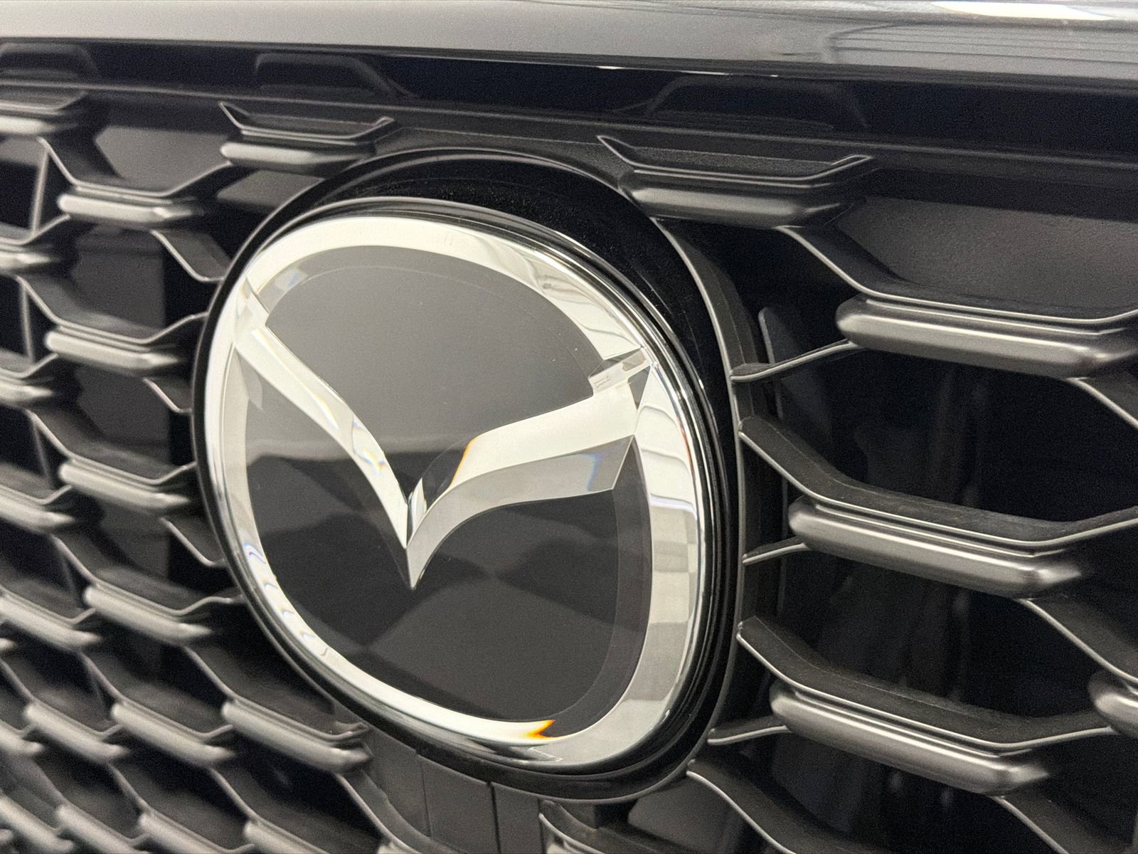 Used 2025 MAZDA CX-90 Plug-In Hybrid w/Premium Sport image 14