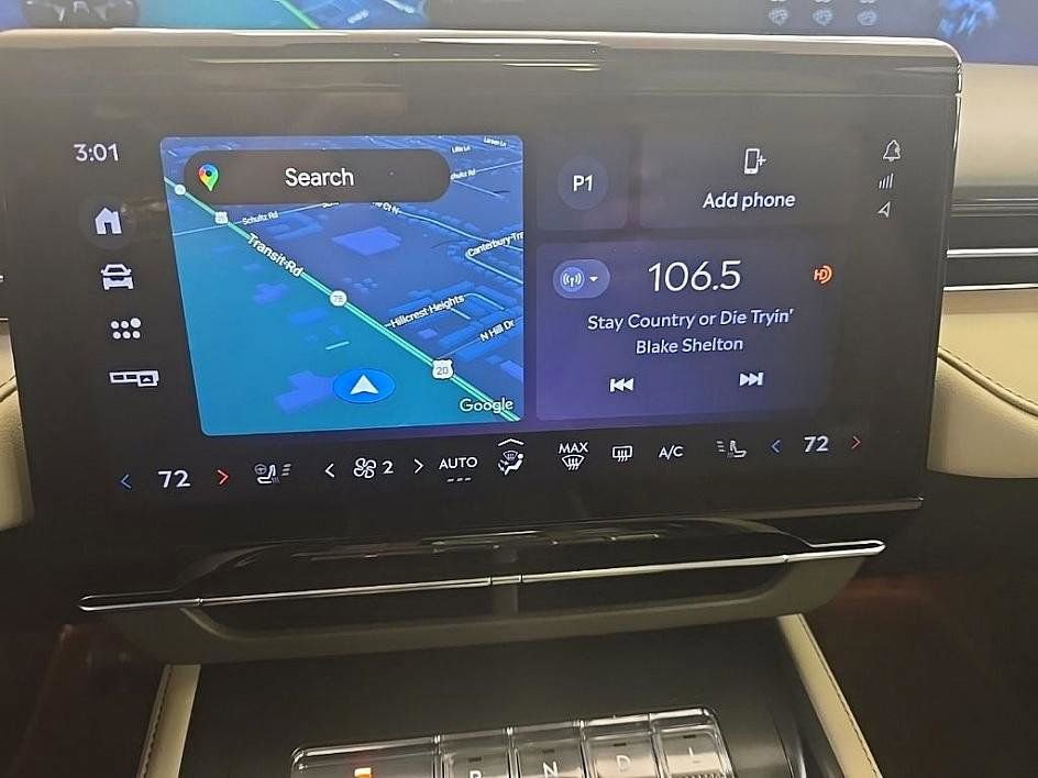 Used 2025 Lincoln Nautilus Reserve image 20