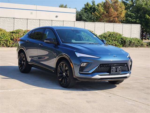 Used 2024 Buick Envista Sport Touring w/ Experience Buick Package image 3