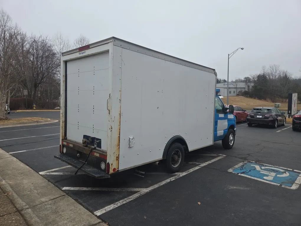 Used 2016 Ford E-350 and Econoline 350 Super Duty image 5