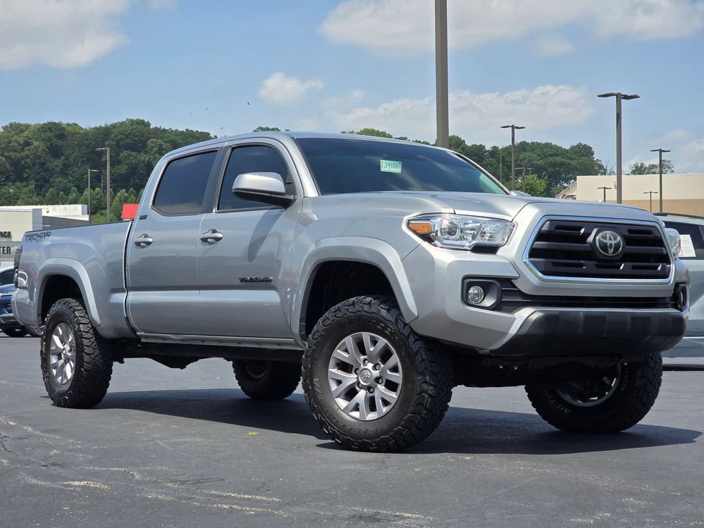 Used 2019 Toyota Tacoma SR5 AWD/4WD image 1