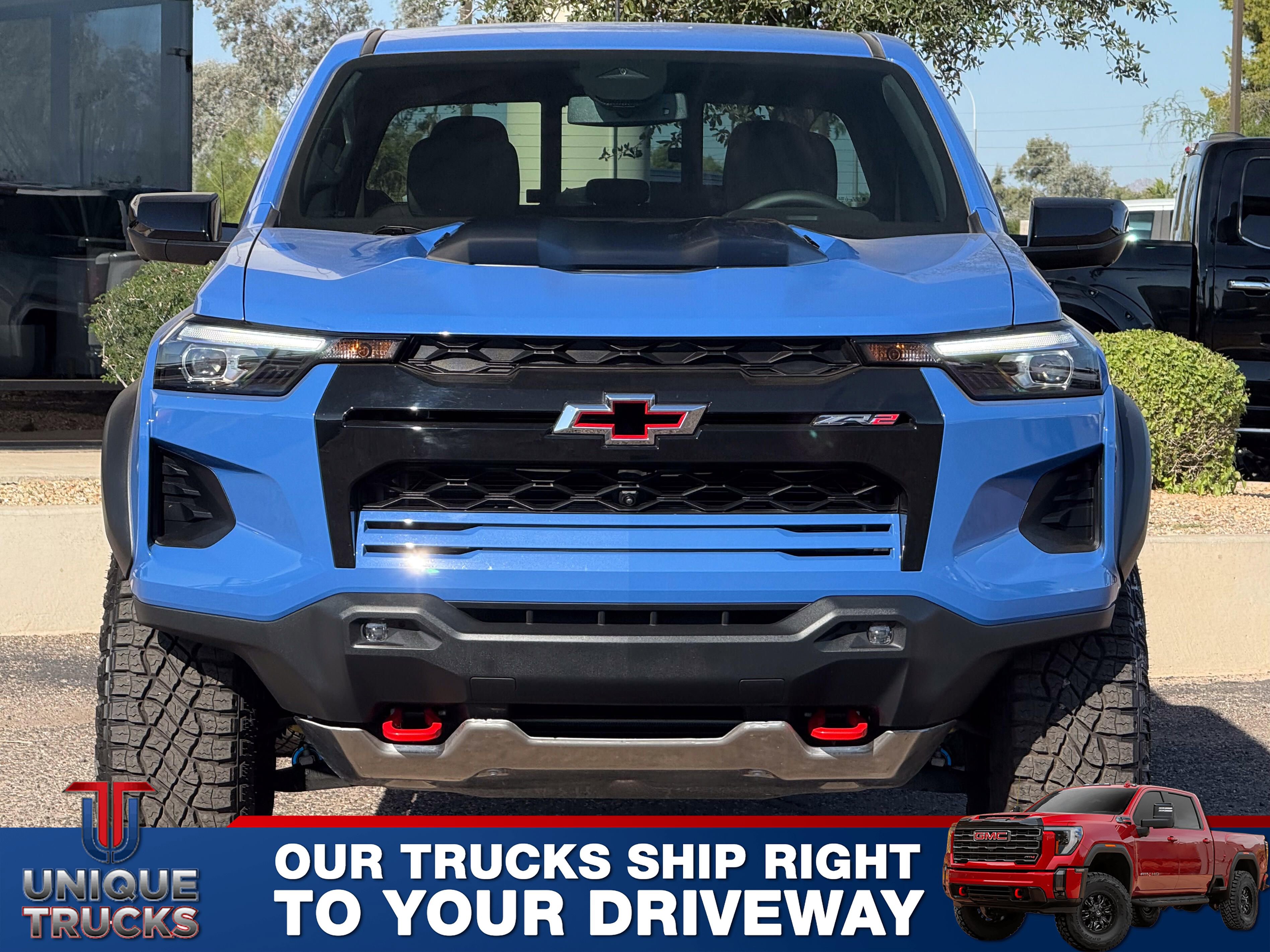 Used 2025 Chevrolet Colorado ZR2 w/ Technology Package image 2