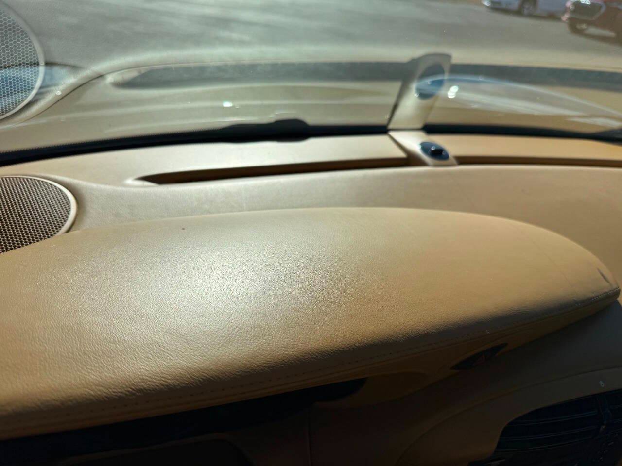 Used 2000 Porsche 911 Carrera 4 image 51