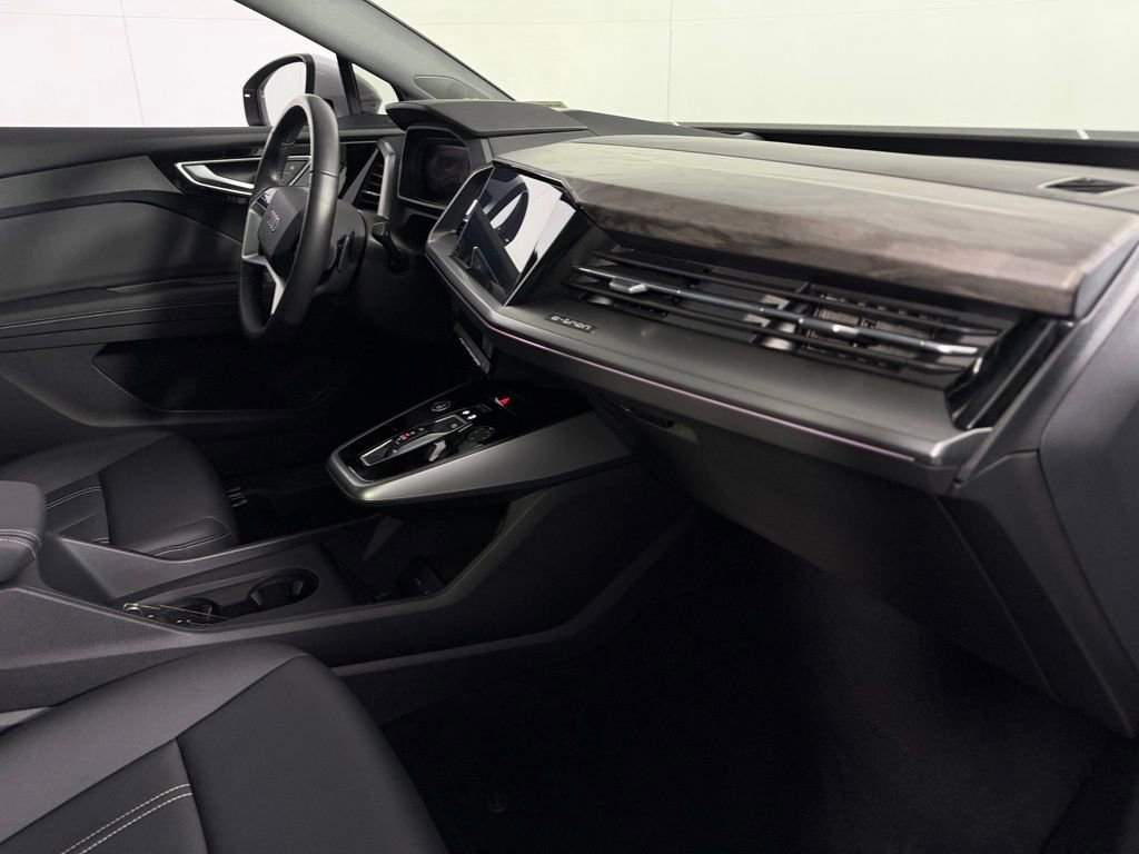 Used 2024 Audi Q4 e-tron Prestige AWD/4WD image 34