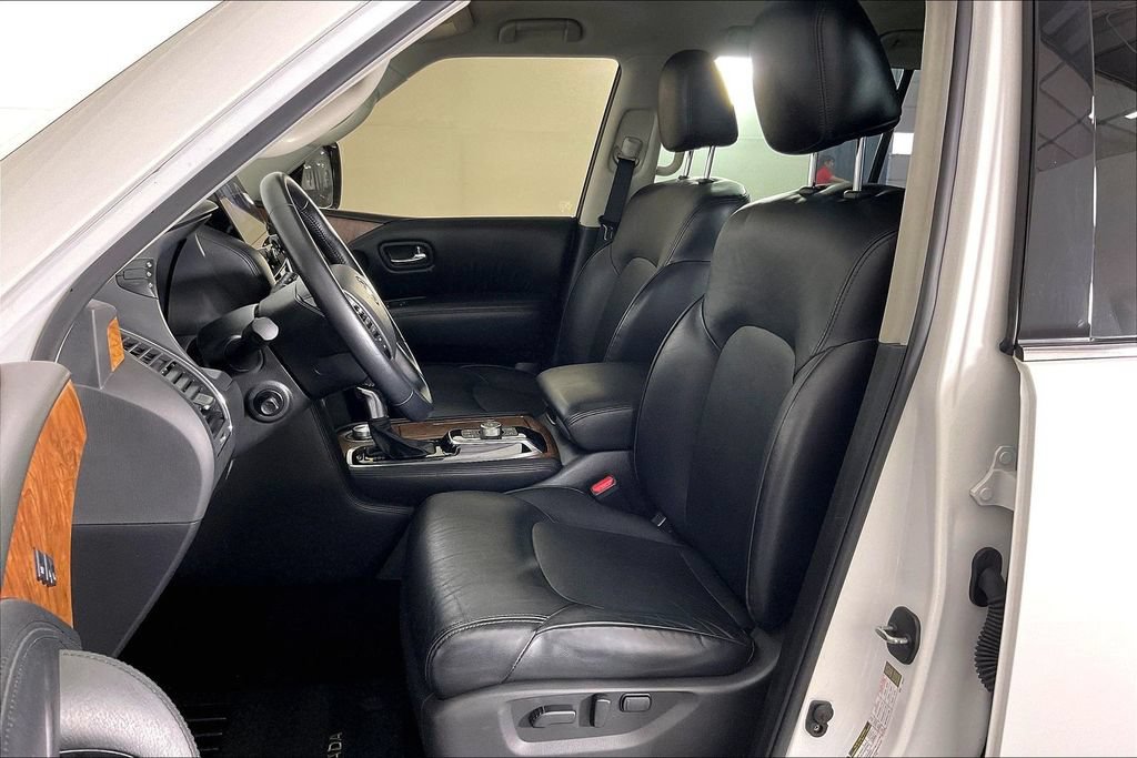 Used 2023 Nissan Armada SL w/ Captain's Chairs Package AWD/4WD image 32