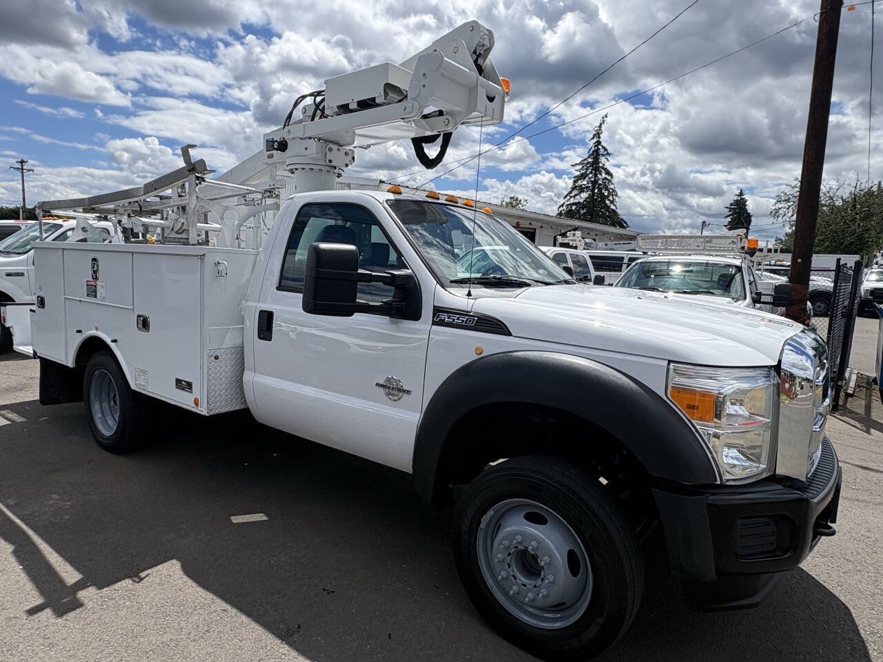 Used 2016 Ford F550 Luxury w/ Snow Plow Prep Package RWD image 6
