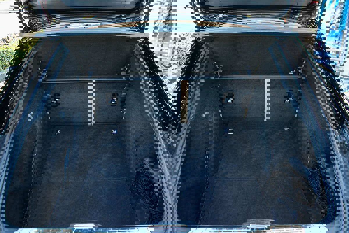 Used 2021 Porsche Panamera w/ Premium Package image 37