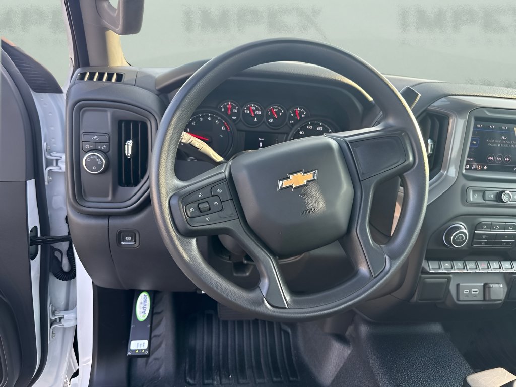 Used 2025 Chevrolet Silverado 1500 W/T RWD image 11