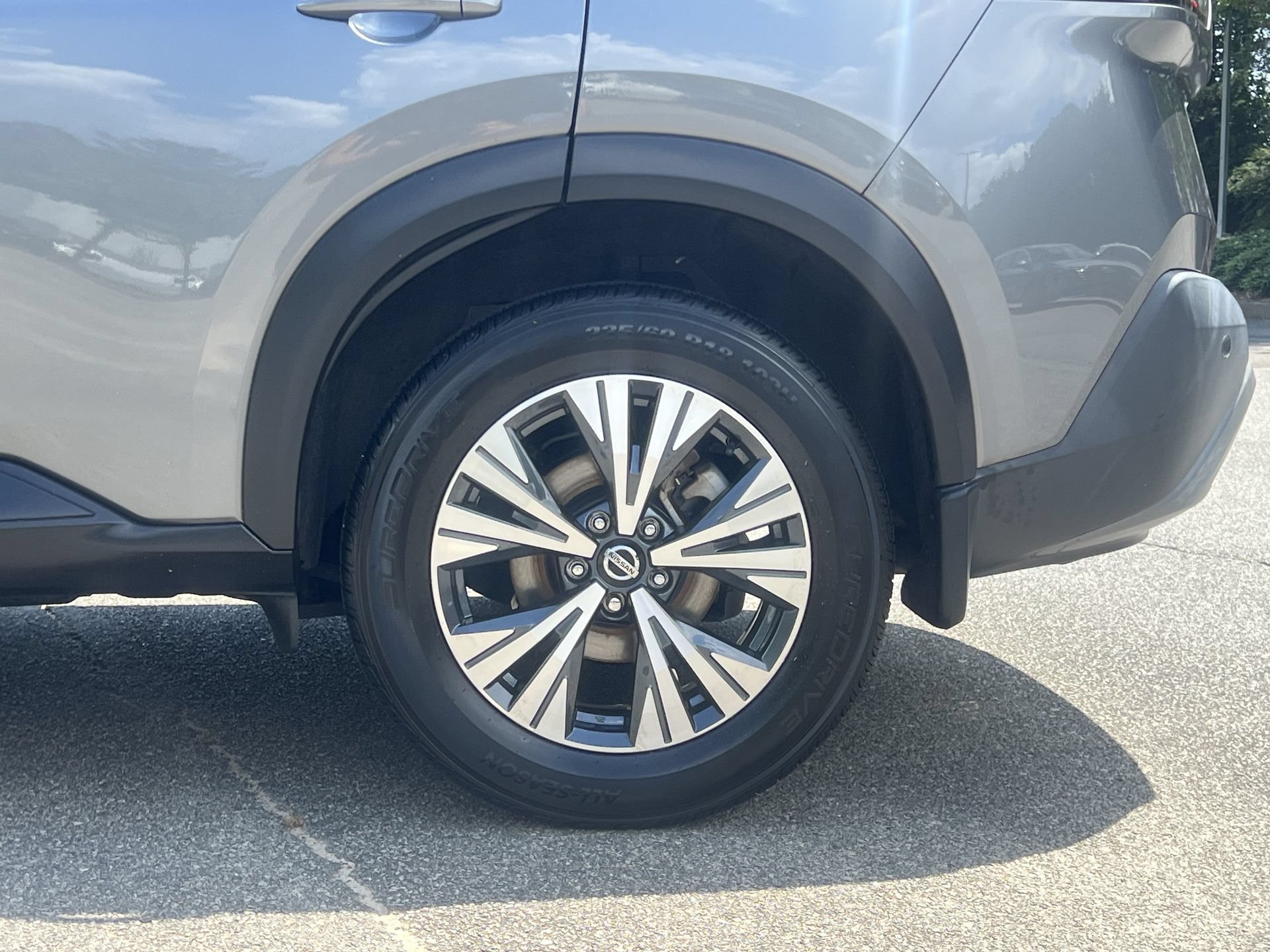 Used 2021 Nissan Rogue SV AWD/4WD image 28