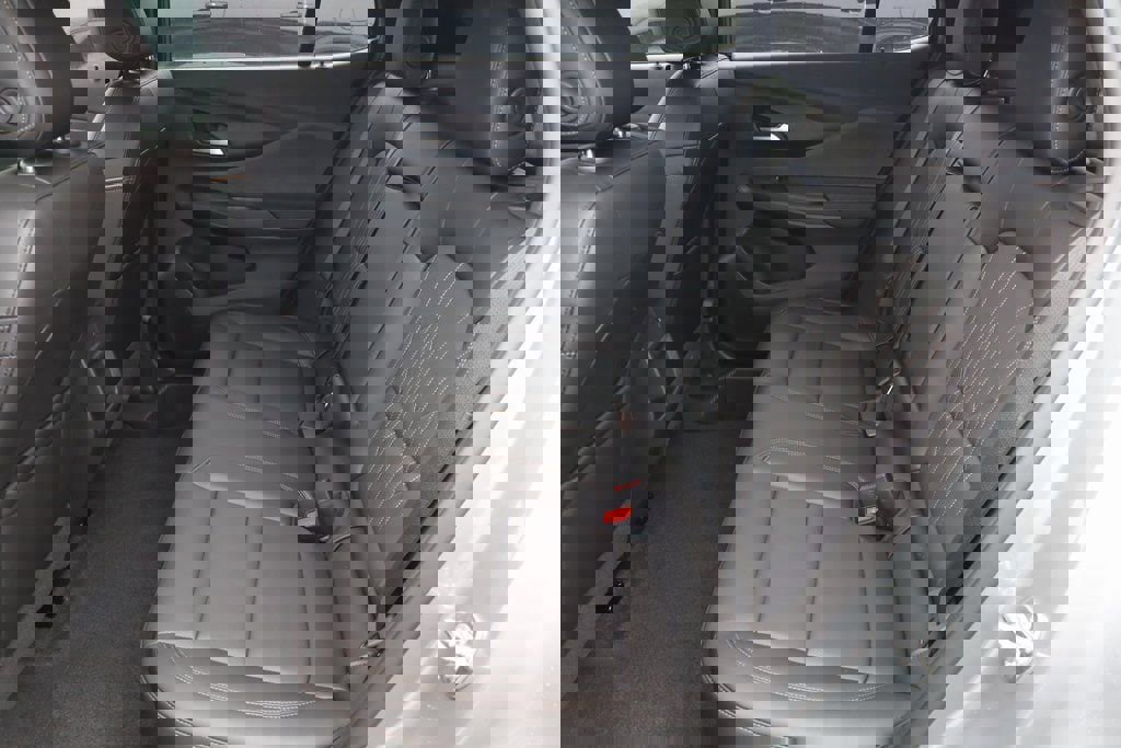 New 2026 Buick Envista Avenir image 17