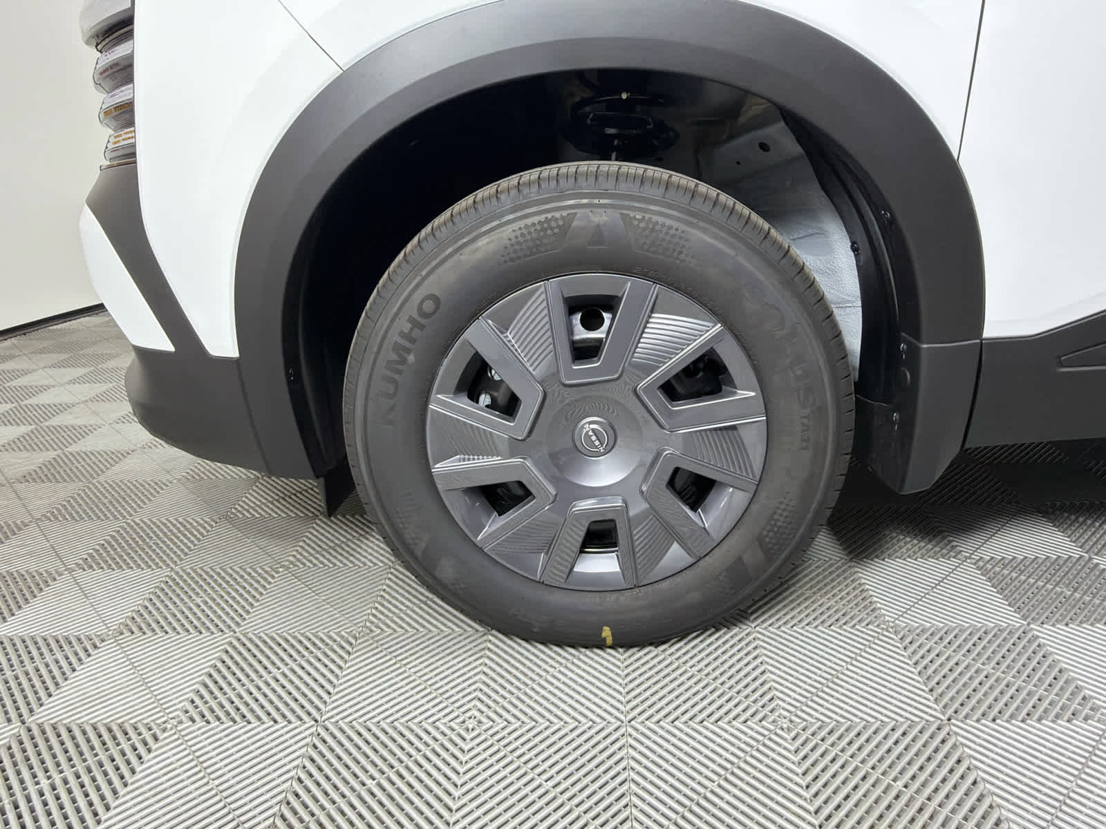 New 2026 Nissan Kicks S FWD image 10
