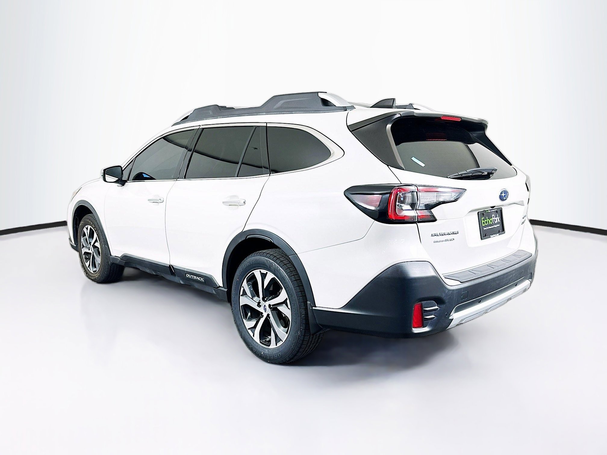 Used 2021 Subaru Outback Touring XT AWD/4WD image 5