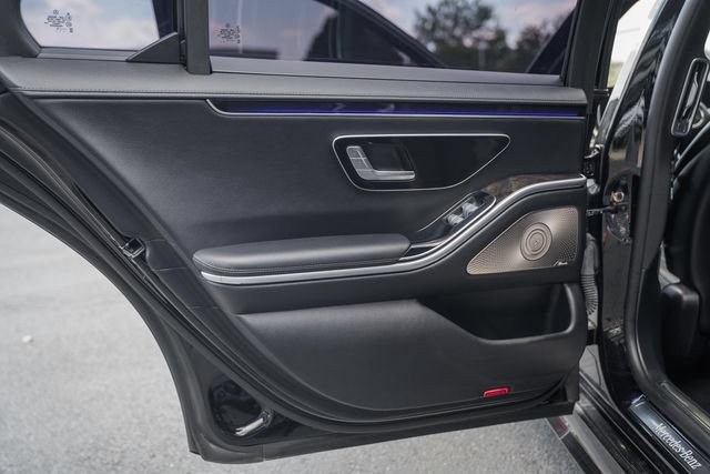 Certified 2022 Mercedes-Benz S 500 4MATIC w/ AMG Line Package image 27