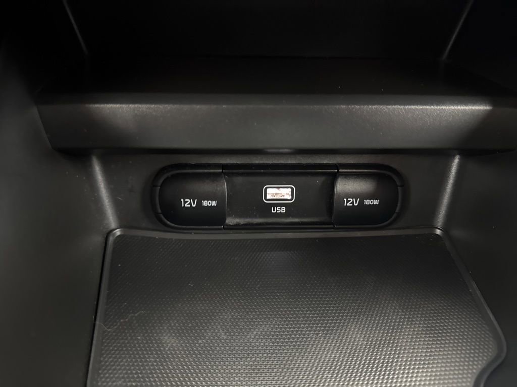 Used 2024 Kia Soul LX w/ Option Group 015 FWD image 20