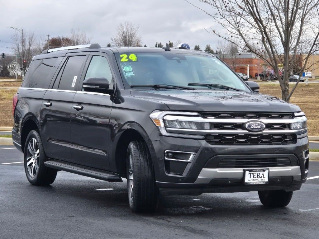 Used 2024 Ford Expedition Max Limited image 3