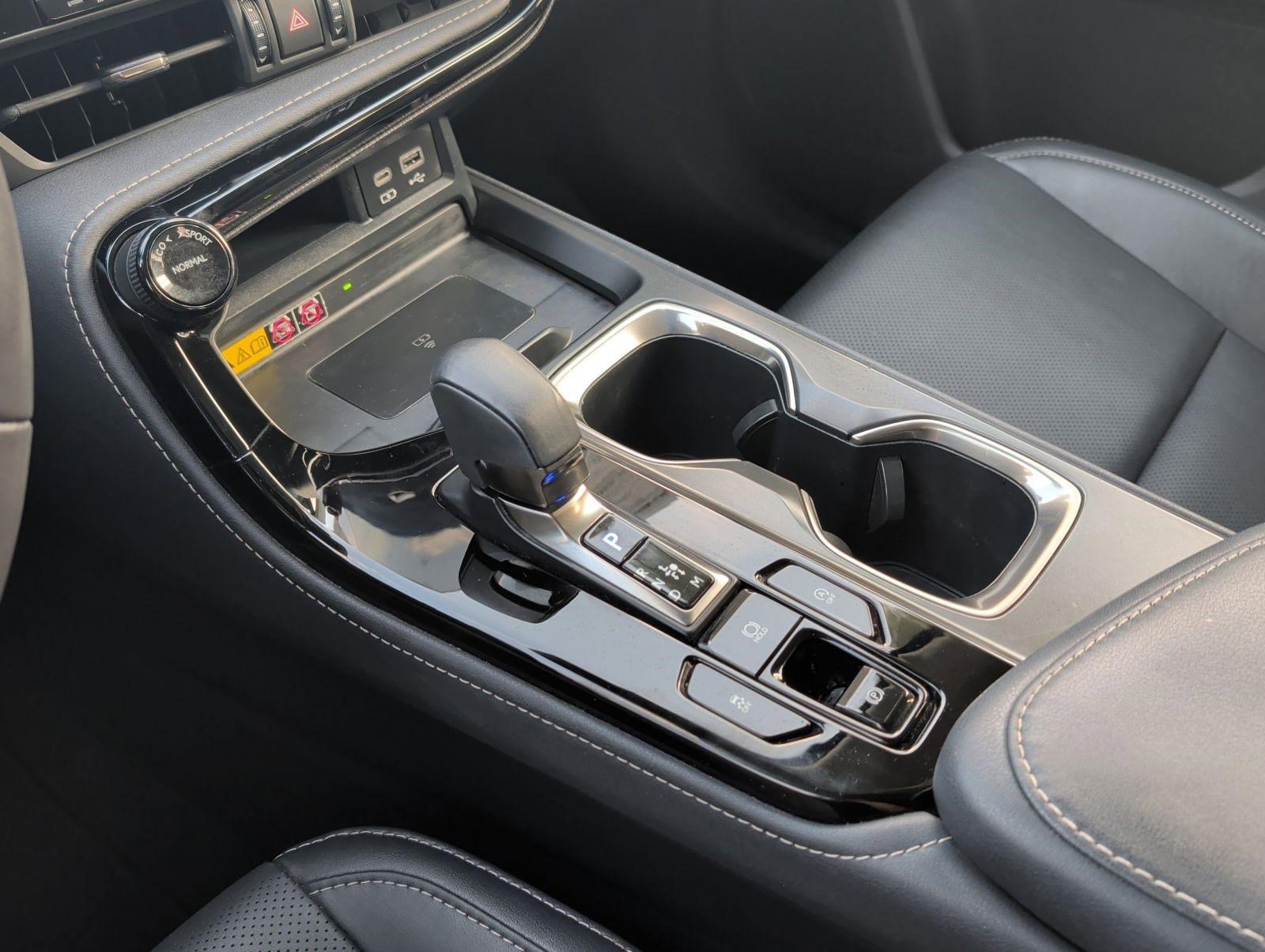 Used 2024 Lexus NX 250 FWD image 21