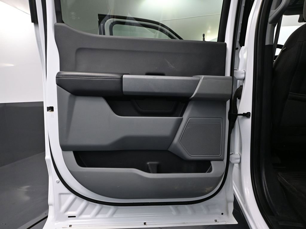 Used 2024 Ford F350 XLT w/ FX4 Off-Road Package image 34